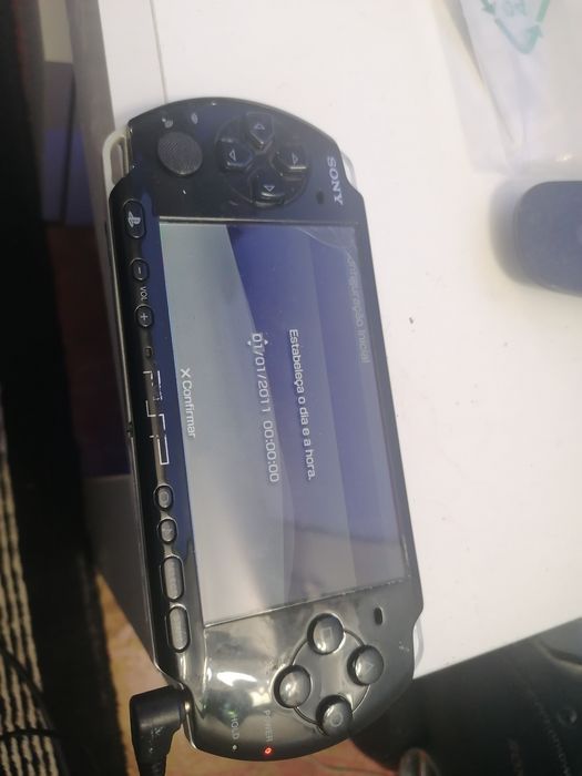 PSP desbloqueada com 2 jogos em cd
