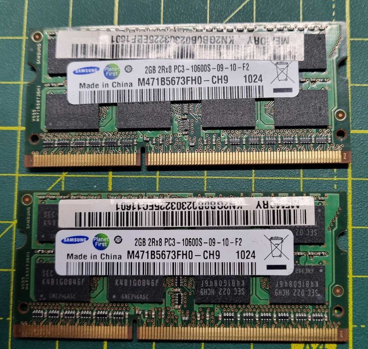 Пам'ять для ноутбуку. SODIMM DDR3 2 Gb 2Rx8 PC3 -10600S