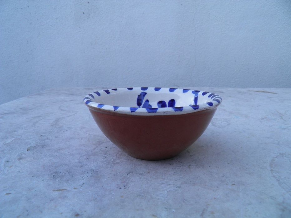 Pintado a mao - Tijela barro Pequena Flor Azul alentejo ceramica