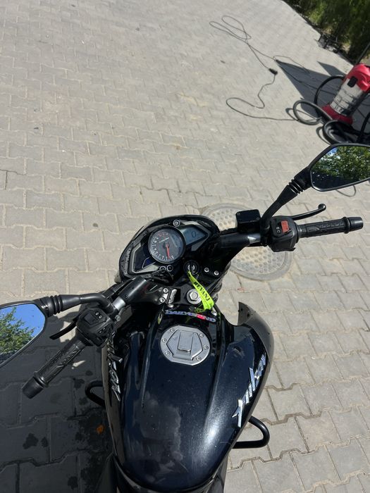 Bajaj pulsar ns200
