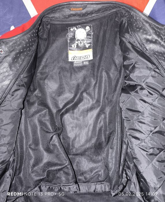 Продам кожаную куртку Icon