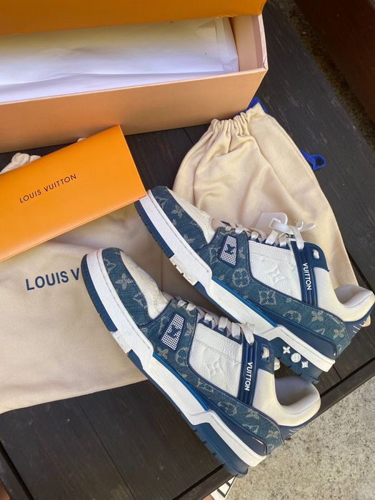 Louis Vuitton Trainers blue