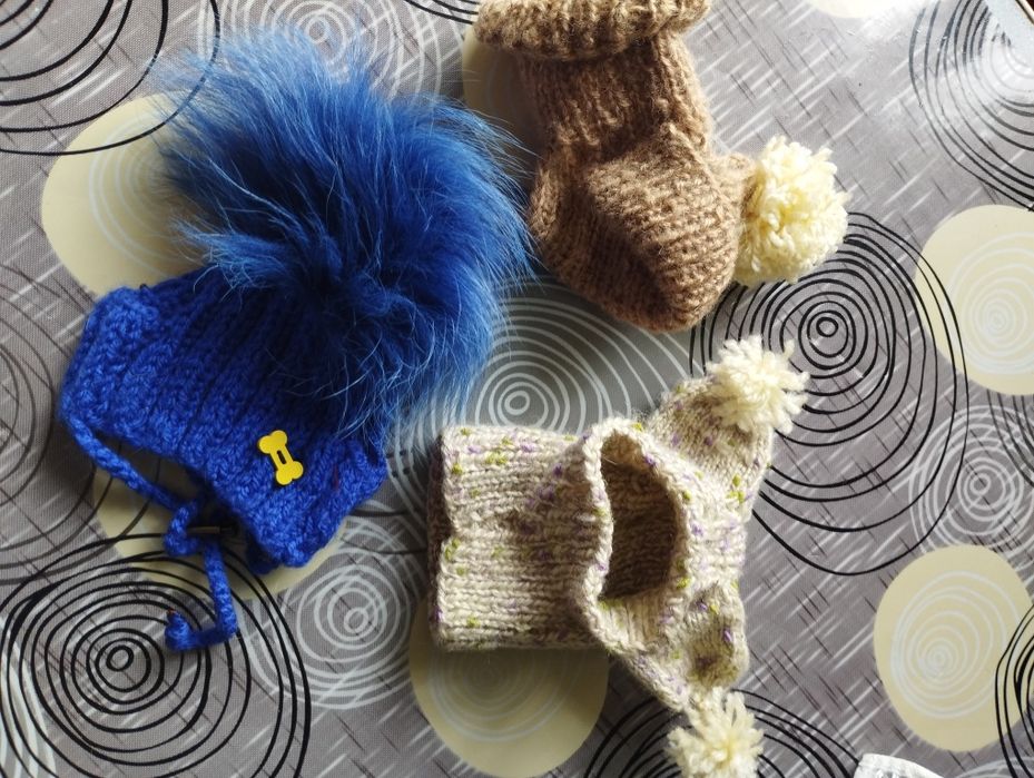 Одежда на маленькую собачку(+шапочки и обувь)