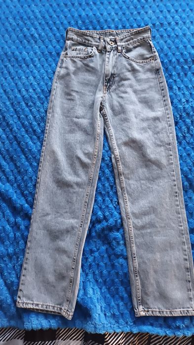 Jeansy damskie szerokie