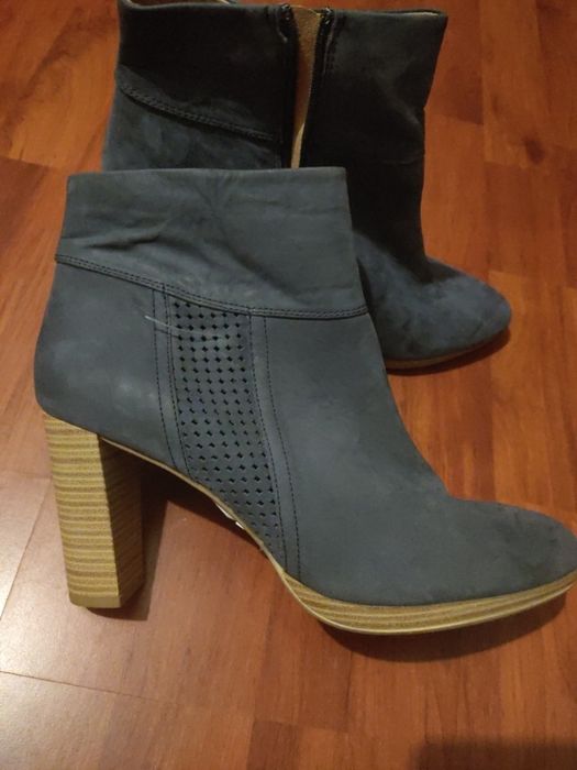 Жіночі ботільйони