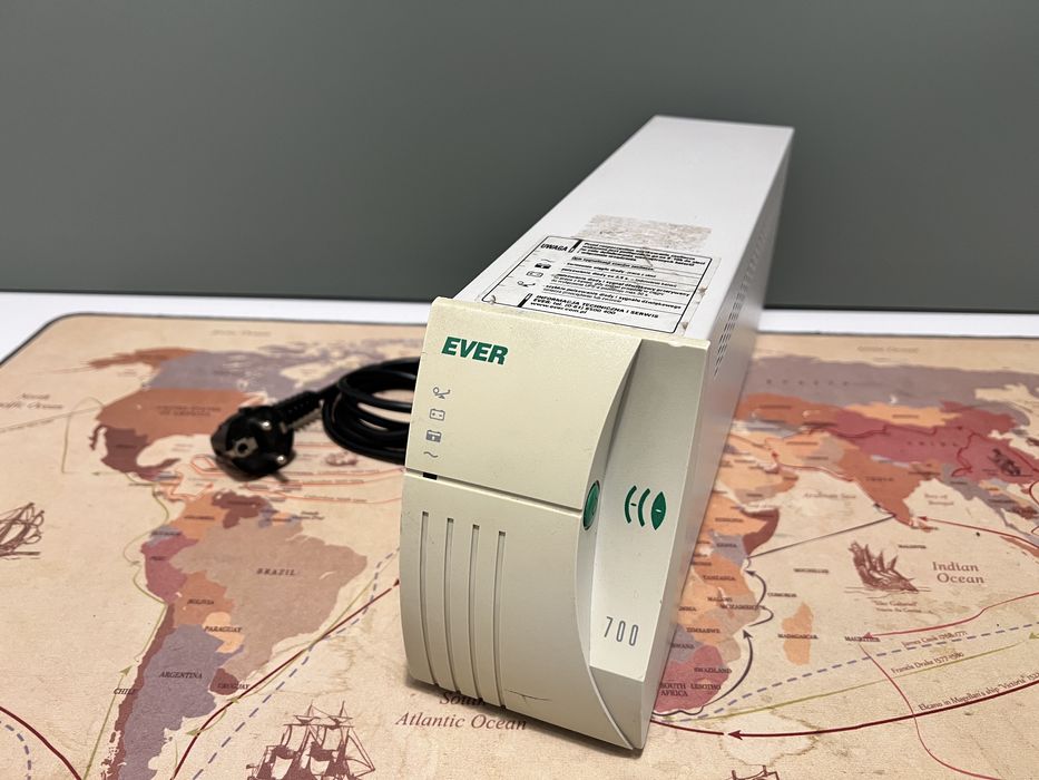 UPS Ever eco 700 700VA 430W