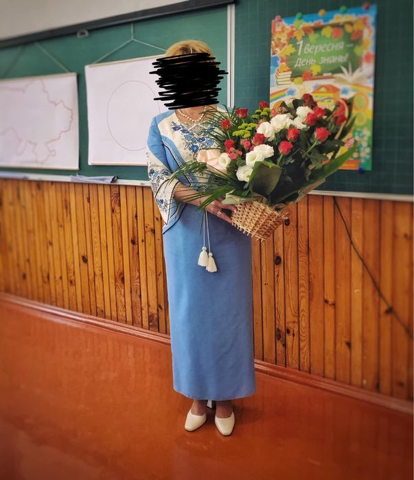 Дизайнерське вишите плаття М-Л