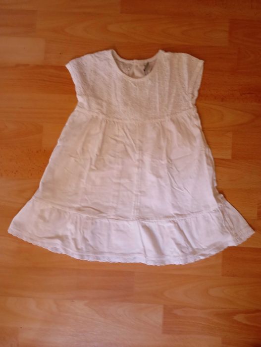 3 vestidos 24-36 meses