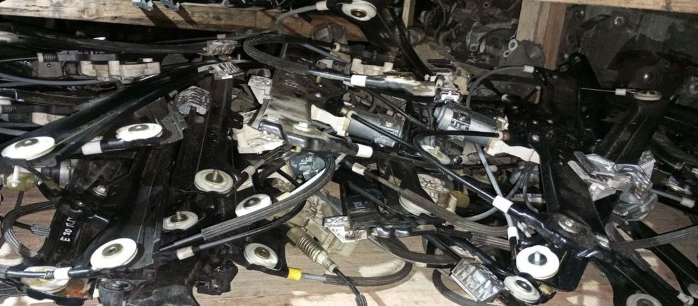 Склопідйомник БМВ Е53 Е60 Е65 Е66 Е70 Е90 Ф01 Ф10 Ф30 Стеклоподемник