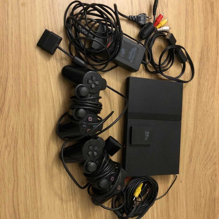 PlayStation 2 - em bom estado