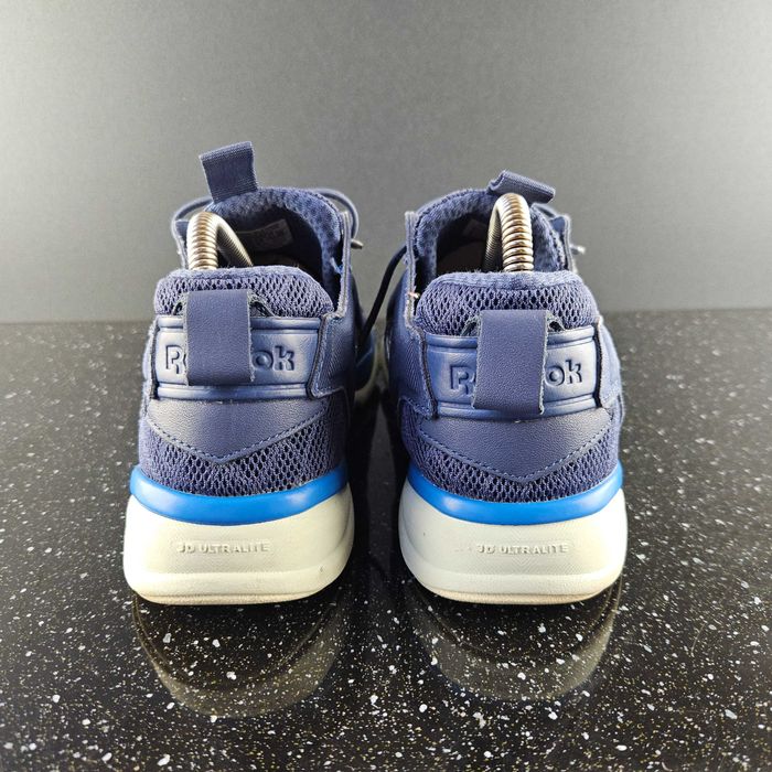 Кроссовки Reebok. Размер 40
