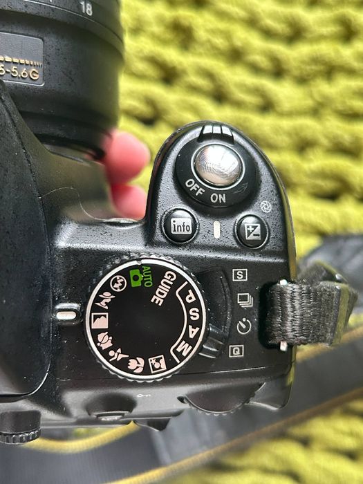 Дзеркальний фотоапарат Nikon D3100 Kit 18-55mm + сумка та зарядка