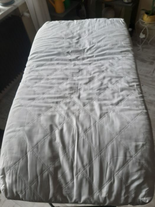 Składane łóżeczko