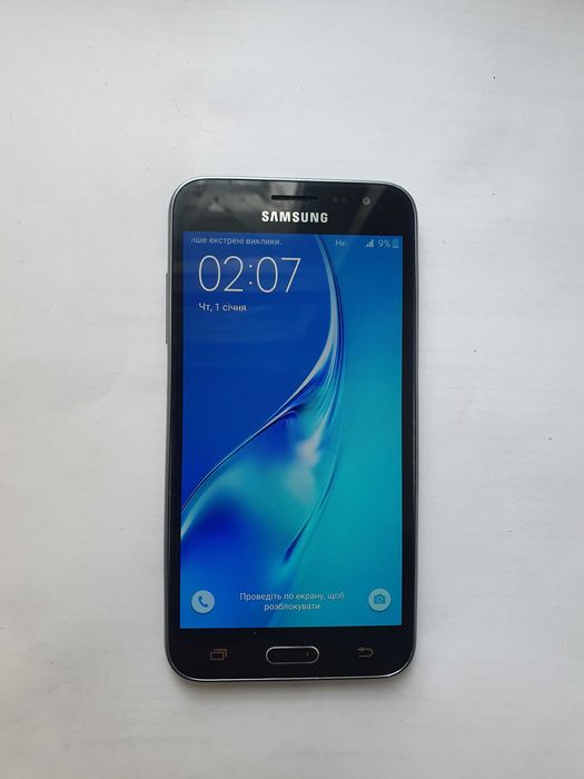 Смартфон Samsung SM-J320H Galaxy J3 DS