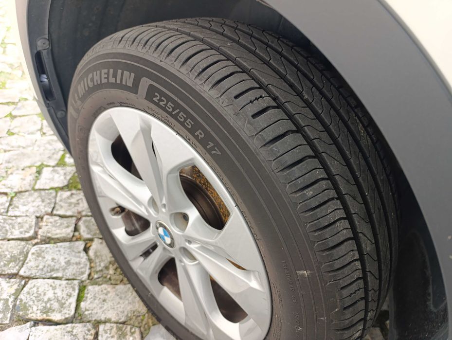 Vende-se BMW X2 1.8 sDrive. Um SUV desportivo para salientar o seu prestígio