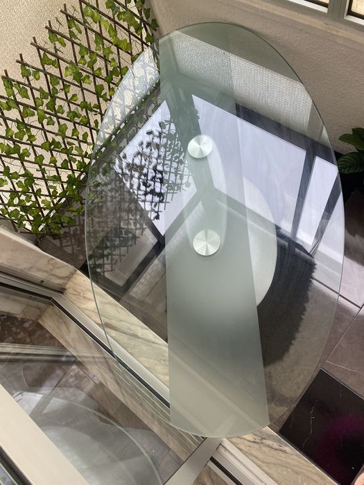 Mesa de centro de vidro