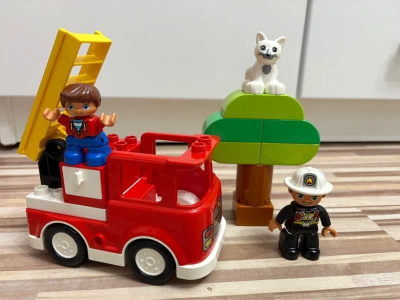 Klocki Lego Duplo - wóz strażacki 10901