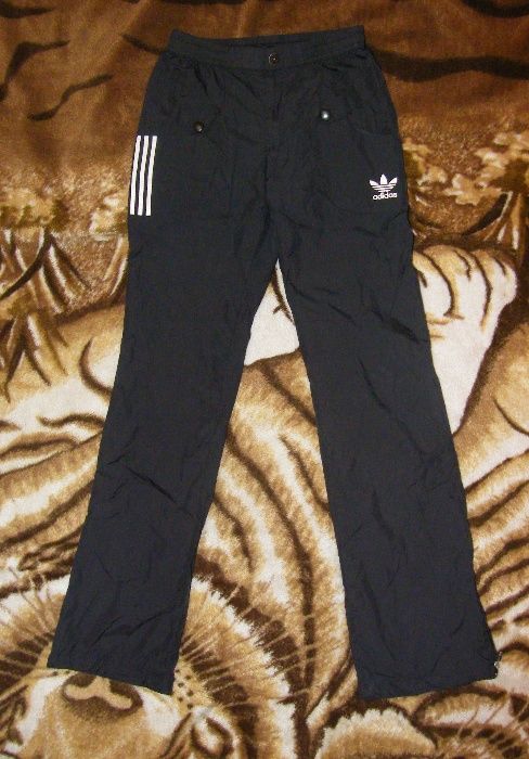Спортивные штаны Adidas, размер XS