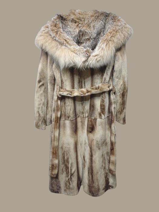 Дл 120см. Норковая шуба с капюшоном из рыси. Натуральная шуба