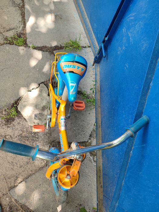 Дитячий детский велосипед з додатковими боковими колесами