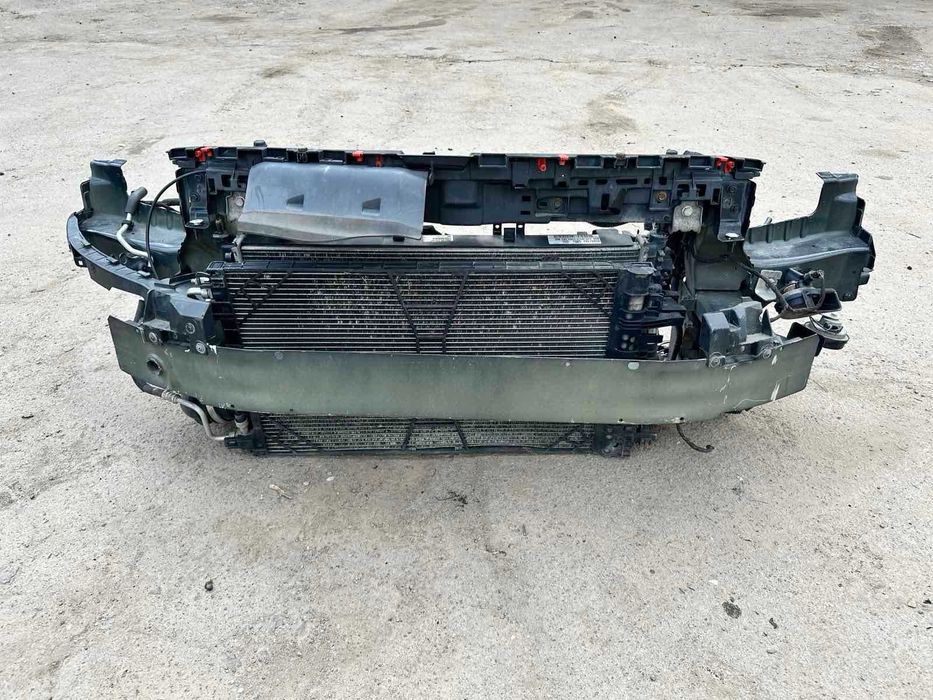 Телевізор Панель передня  Opel Insignia Опель 2.0 tdi  в зборі