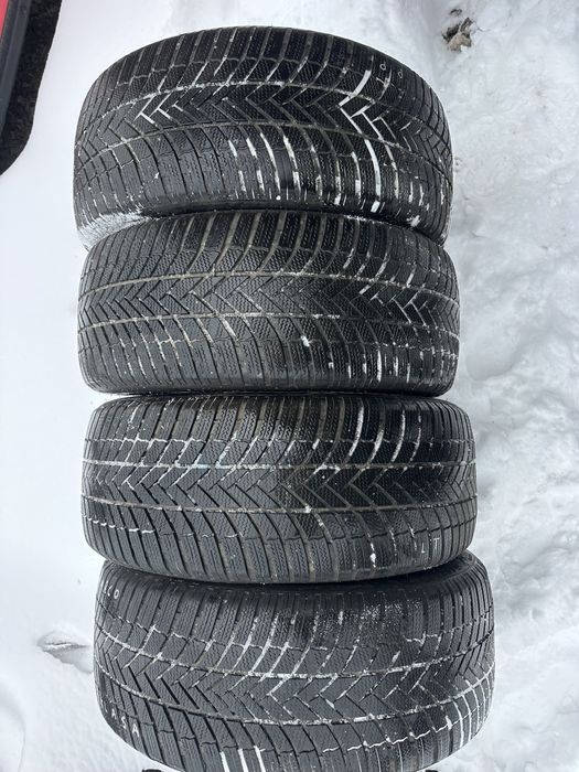 Шини 285/45 R21 Bridgestone , резина комлект на джип