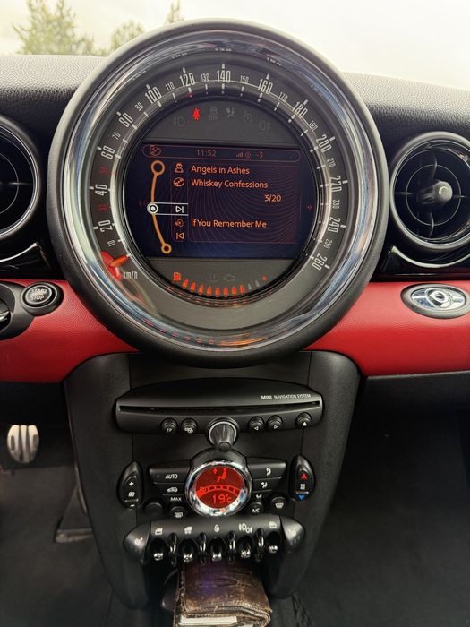 Mini John Cooper Works Cabrio N18 - 49 mil kms