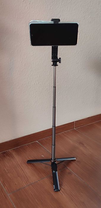 Kij selfie stick statyw Telesin z uchwytem na telefon