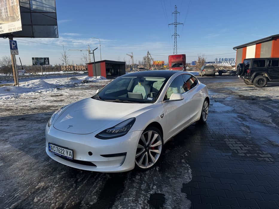 tesla model 3 perfomance 2019