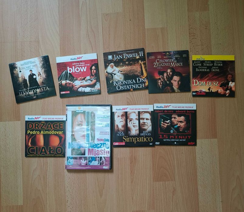Zestaw 100 filmów DVD z filmowymi hitami