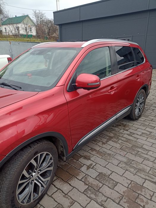 Легковий автомобіль