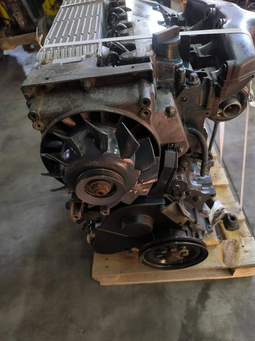 Deutz BF4L1011F silnik turbo