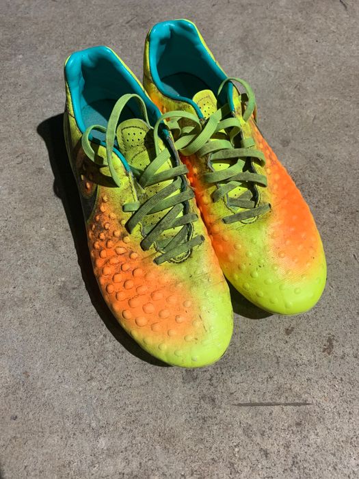 Nike Magista Onda II FG 41
Adidas nemesis 39