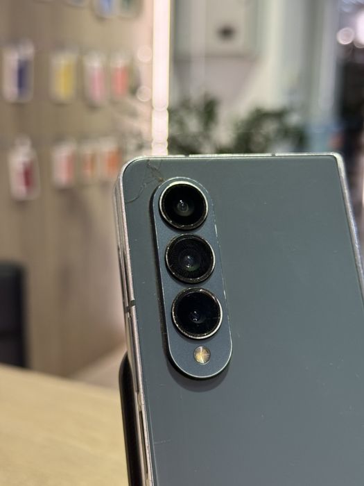 Samsung Galaxy Fold 4 12/256 gb