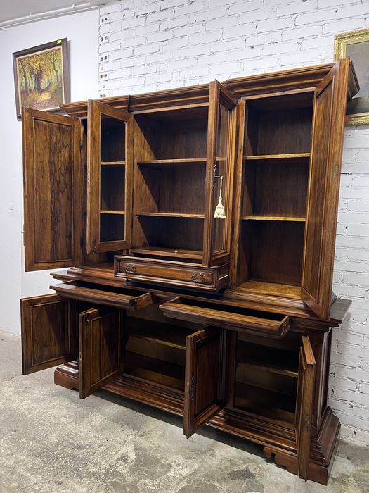 Biblioteka Dębowa /Kredens/Raty