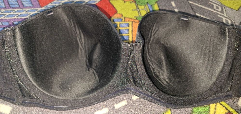 Biustonosz z fiszbinami Pour Moi 80F (36E).