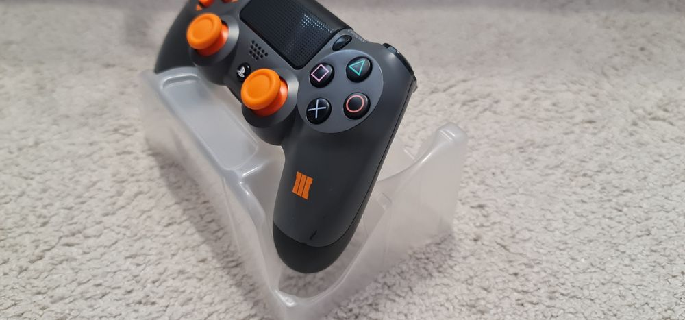 Pad ps4 Limited  Call of Duty  ori z Japonii