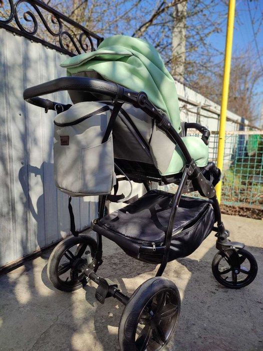 Продам коляску дитячу стан нової. Victoria Gold Classic 2 в 1