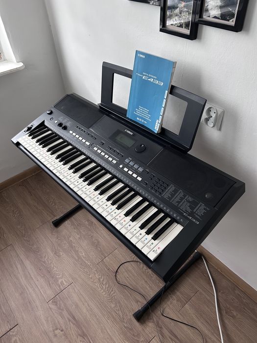 Kayboard Yamaha PSR E433