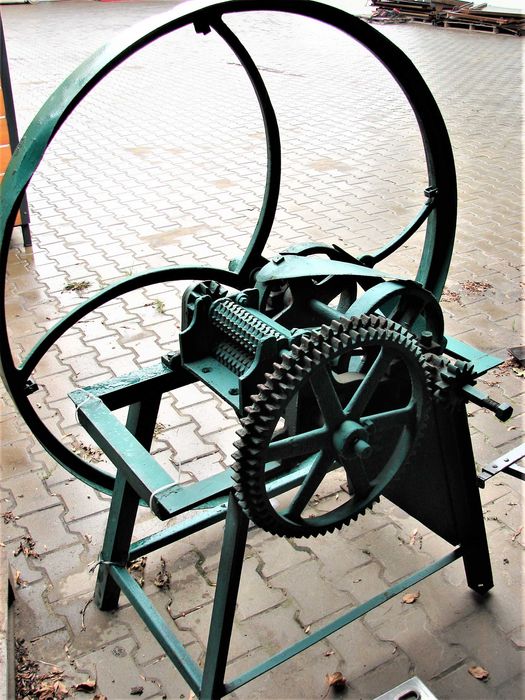 Sieczkarnia rozdrabniacz stara retro antyk