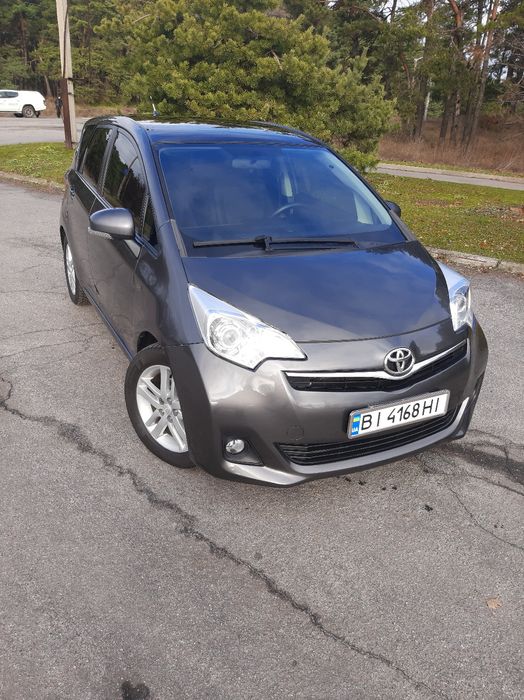 Тойота версо с 2011 .: 8 500 $ - Toyota Горишные Плавни на Olx