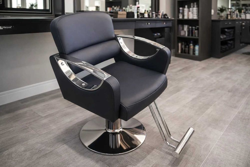 Парикмахерское кресло клиента HB-A32 гидравлическое, чёрное