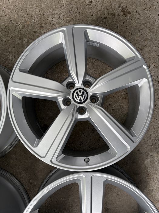 Диски R20 5x112 Audi Q4 E-tron VW ID4 ID5 Skoda Enyaq Mercedes