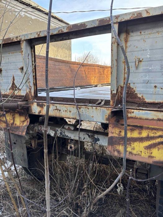 Причеп вантажний