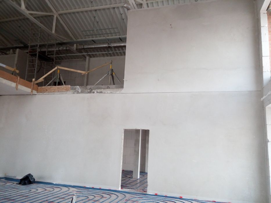 Tynkowanie tynki maszynowe cementowo wapienne, gliniane, gipsowe