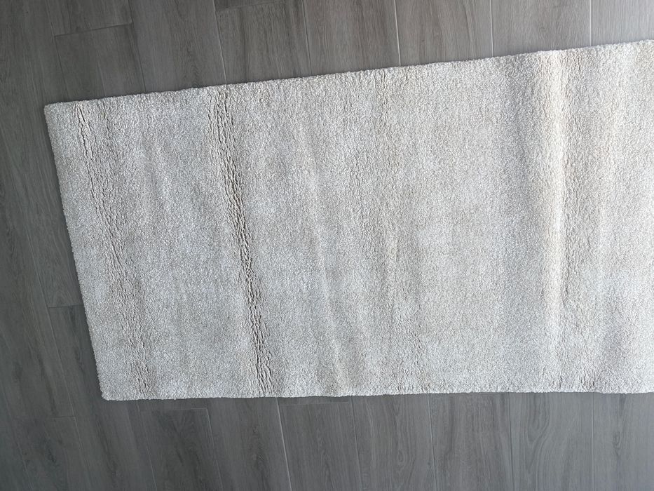 Tapete pelo curto bege 80x150