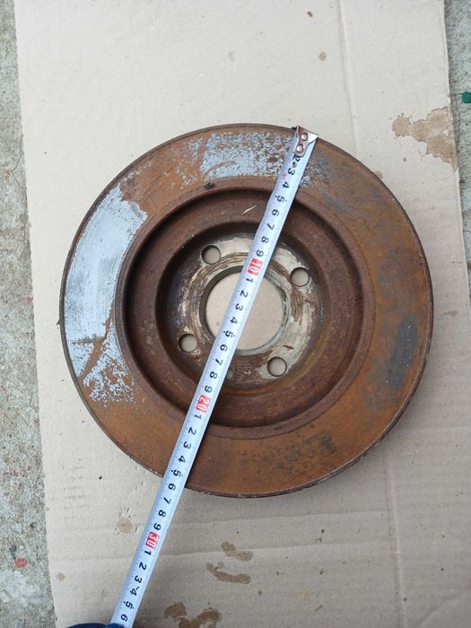 диски тормозние   Logan !  4х100 ! ступиця 61.2