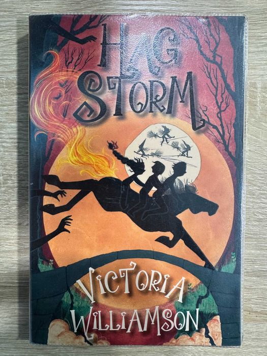 Дитяча книга англійською мовою Hag Storm