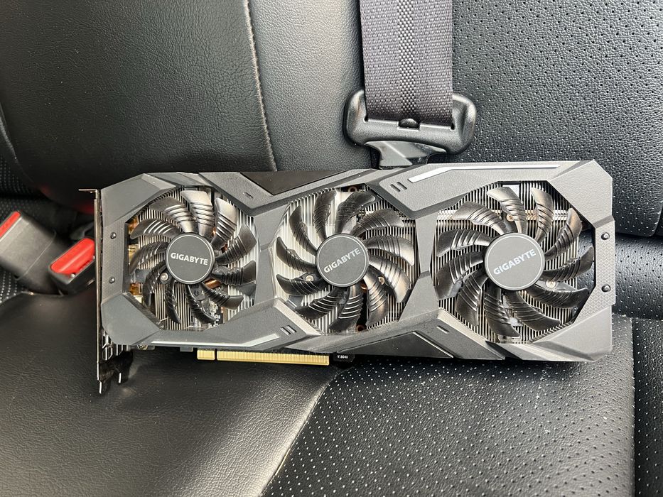 rtx 2070 super gigabyte - купити комплектуючі для ПК - Ціна на OLX.ua