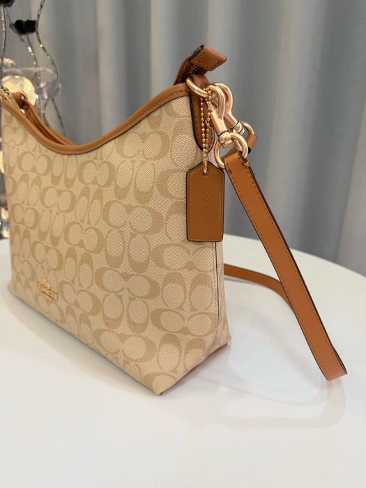 Жіноча нагрудна сумка LOUIS VUITTON CR149